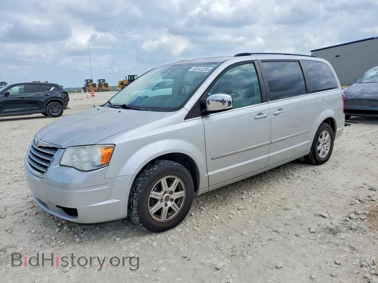 Photo 2A4RR8DX0AR398377 - CHRYSLER MINIVAN 2010