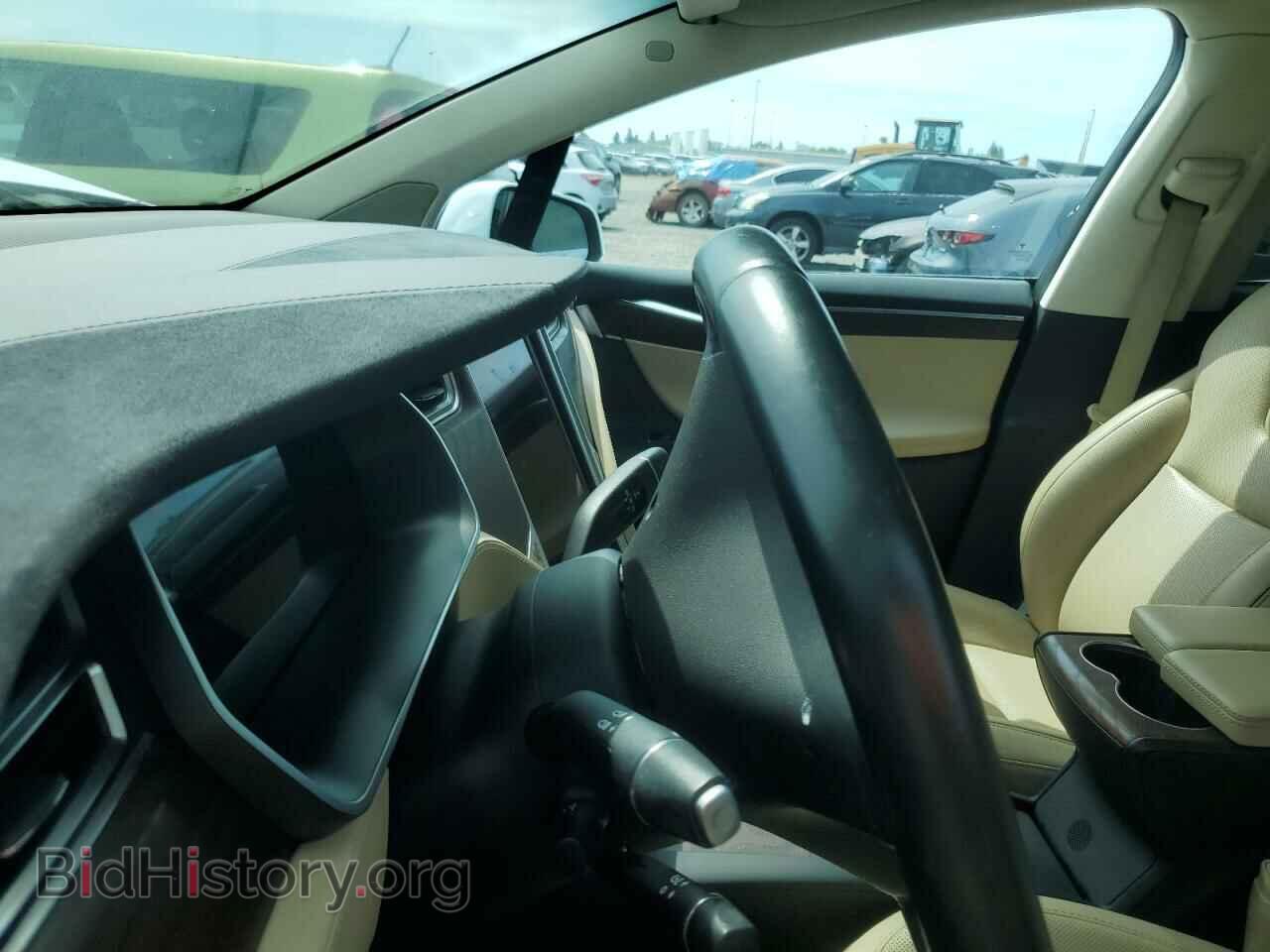2016 TESLA MODEL X - VIN: 5YJXCBE29GF002093 - Photo 9