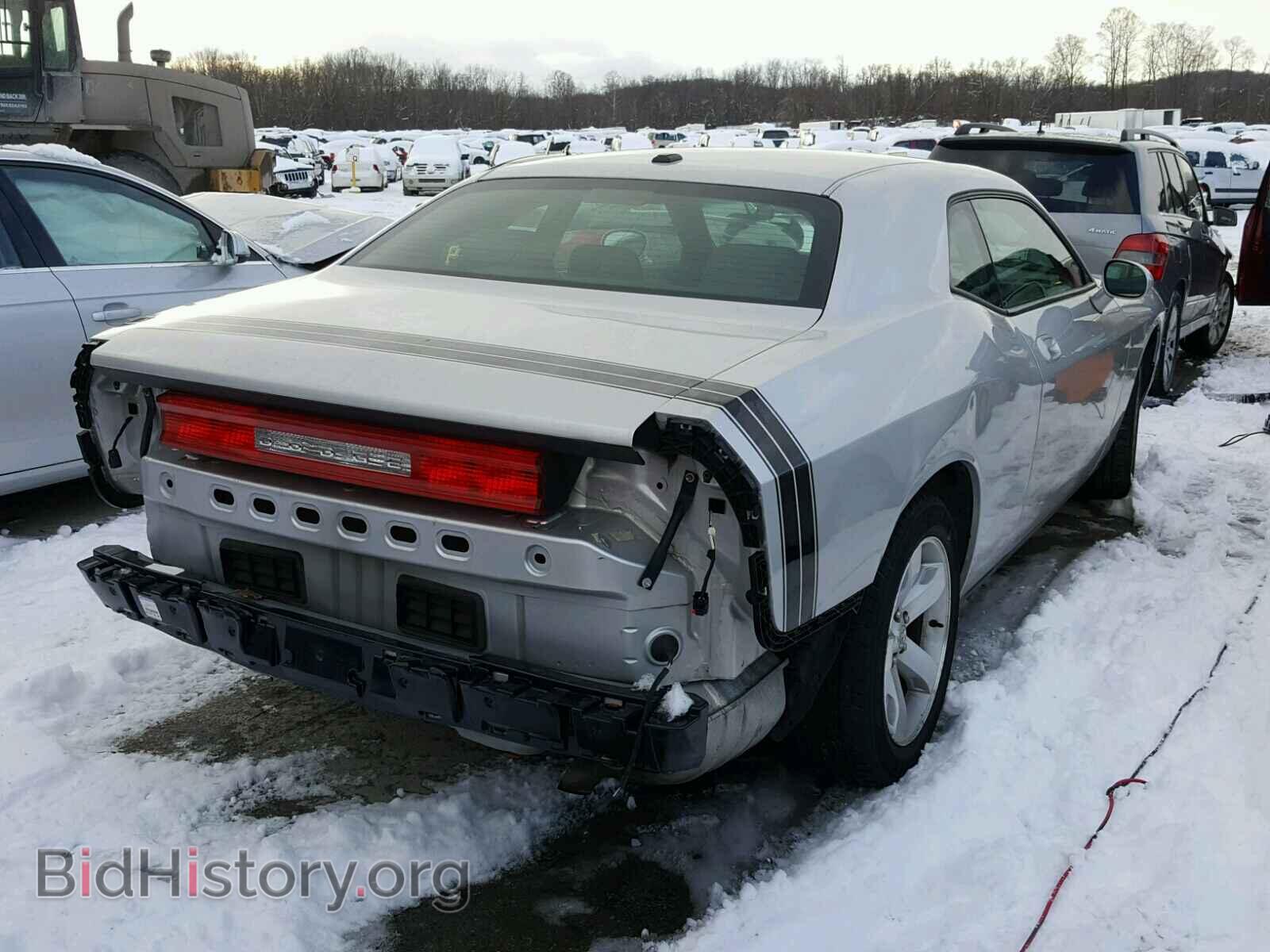 2010 DODGE CHALLENGER - VIN: 2B3CJ4DV2AH133543 - Photo 4