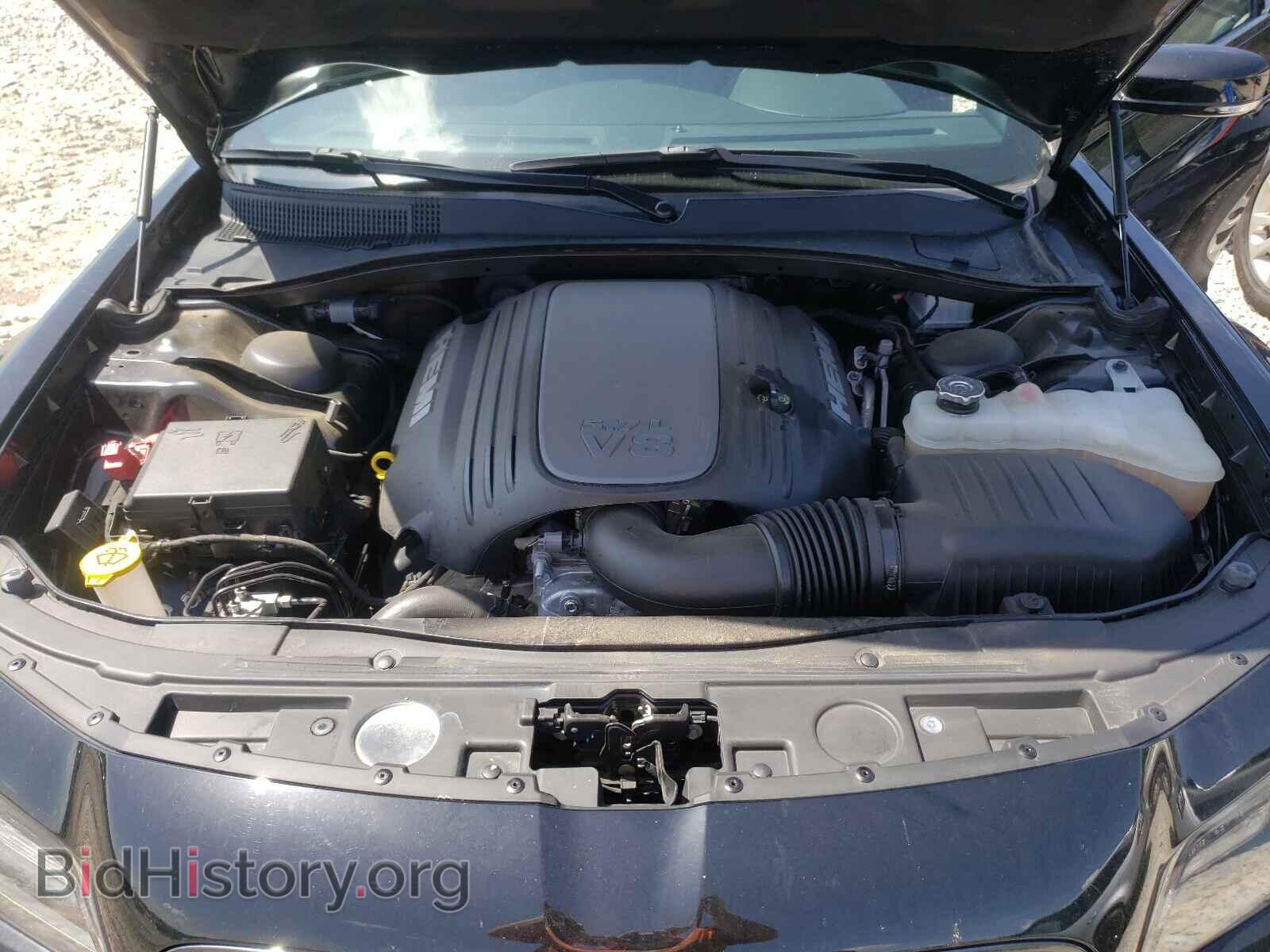 2019 CHRYSLER 300 - VIN: 2C3CCABT0KH568981 - Фото 7