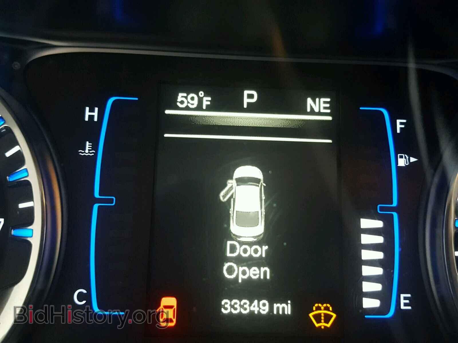 2016 CHRYSLER 200 - VIN: 1C3CCCAB6GN127990 - Photo 8