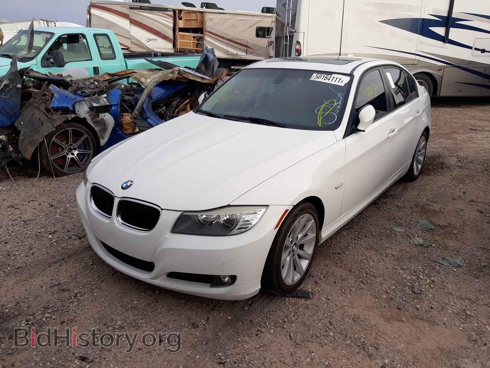 2011 BMW 3 SERIES - VIN: WBAPH5C59BF093142 - Фото 2
