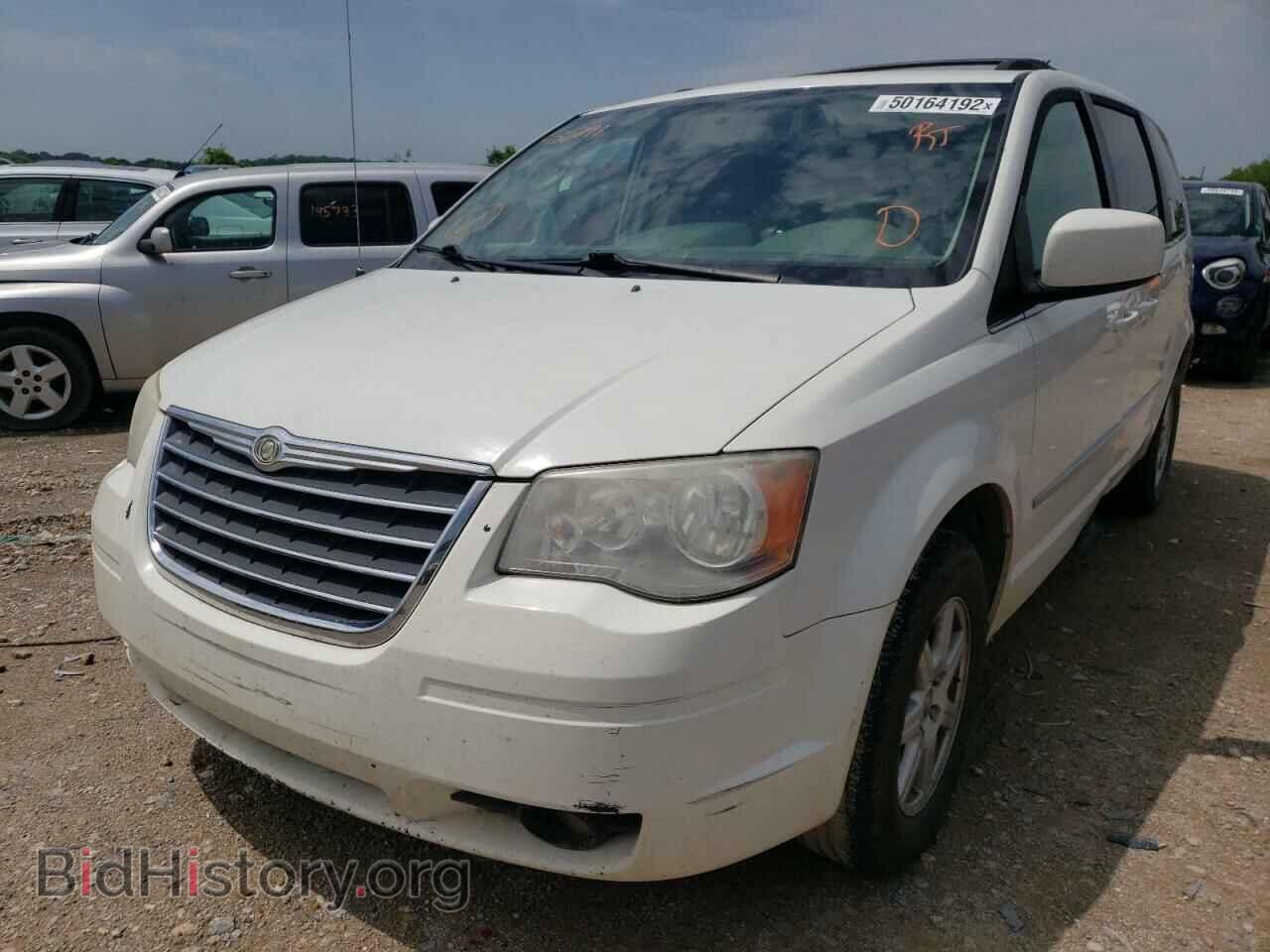 2010 CHRYSLER MINIVAN - VIN: 2A4RR5D19AR431791 - Фото 2