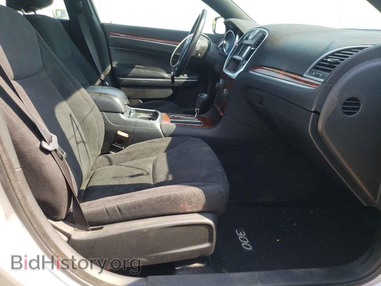 2012 CHRYSLER 300 - VIN: 2C3CCAAG7CH110425 - Photo 5