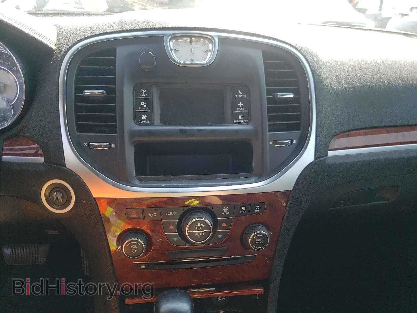 2012 CHRYSLER 300 - VIN: 2C3CCAAG7CH110425 - Photo 9
