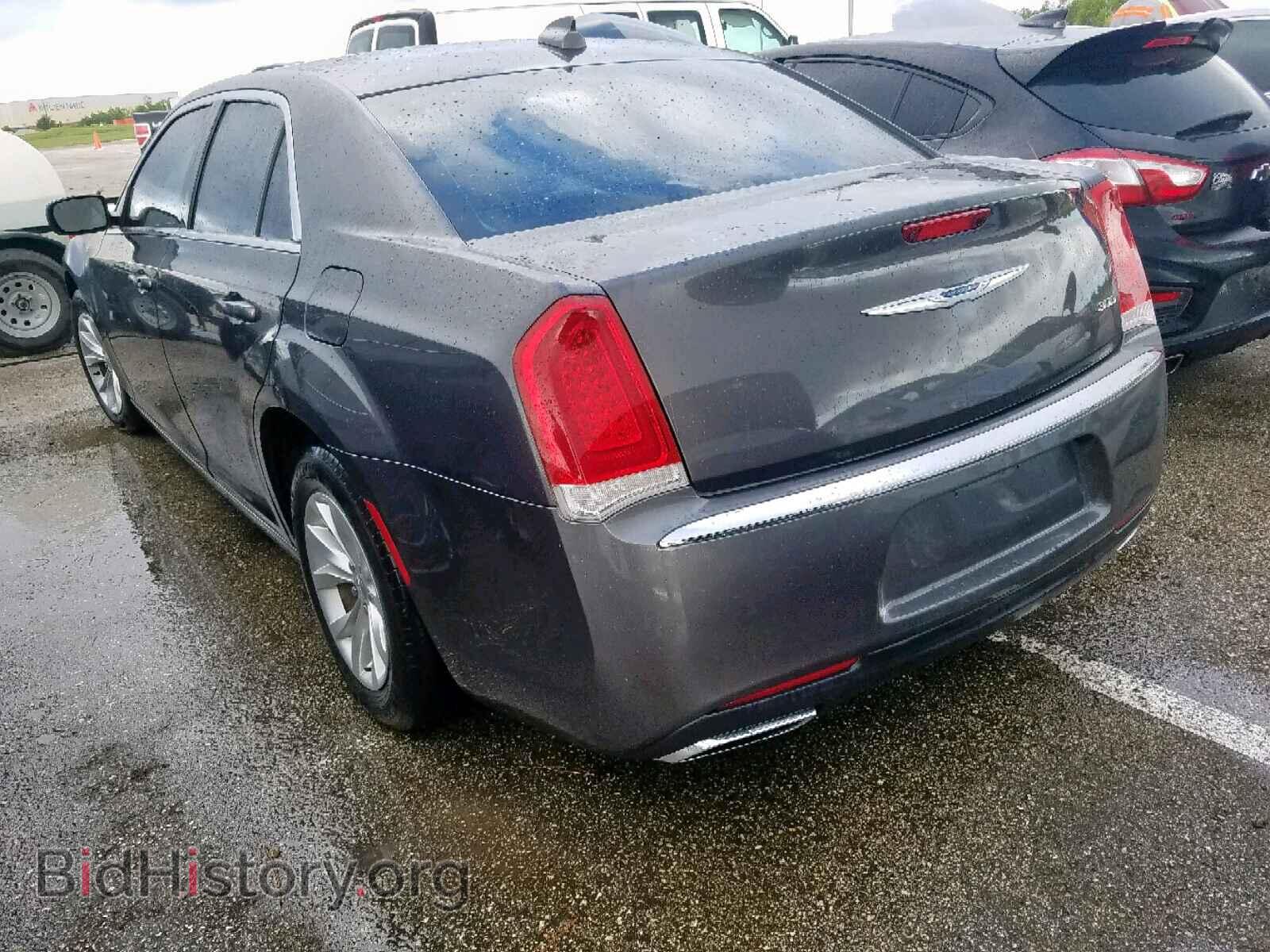 2015 CHRYSLER 300 - VIN: 2C3CCAAG1FH931945 - Фото 3