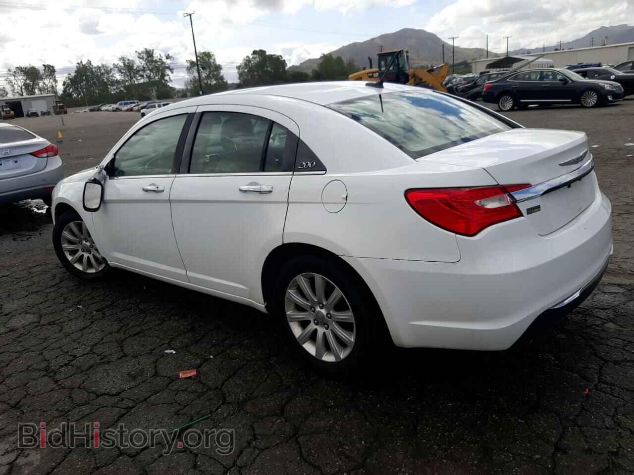 2013 CHRYSLER 200 - VIN: 1C3CCBCG1DN514901 - Photo 2