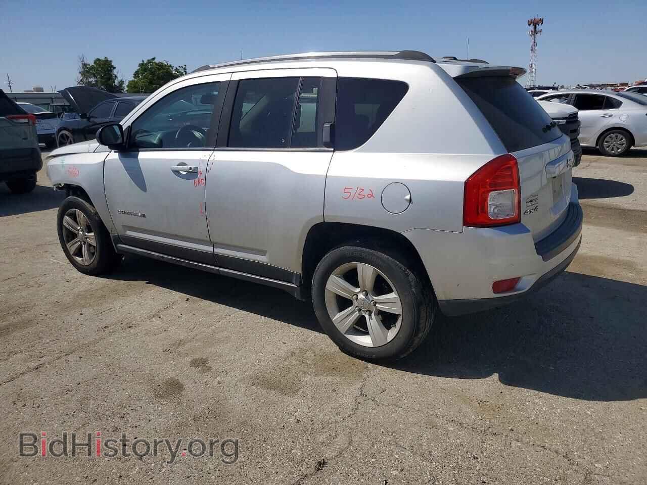 2013 JEEP COMPASS - VIN: 1C4NJDAB6DD240761 - Photo 2