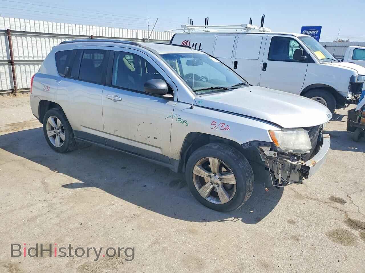 2013 JEEP COMPASS - VIN: 1C4NJDAB6DD240761 - Photo 4