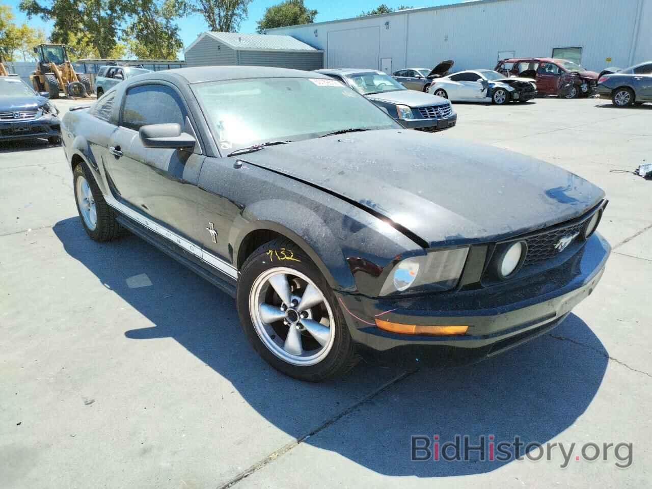 Photo 1ZVHT80N685167852 - FORD MUSTANG 2008