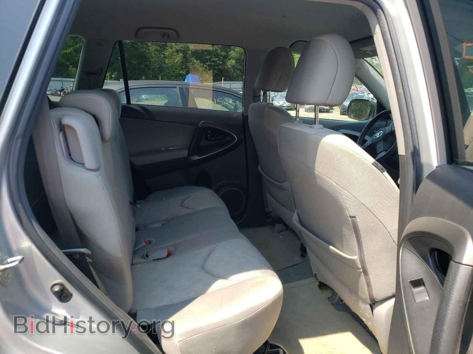 2011 TOYOTA RAV4 - VIN: 2T3BF4DV4BW136442 - Фото 6