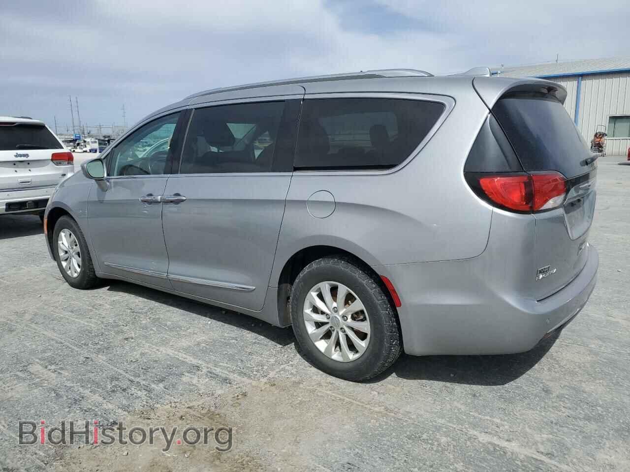 2018 CHRYSLER PACIFICA - VIN: 2C4RC1BG2JR217233 - Photo 2