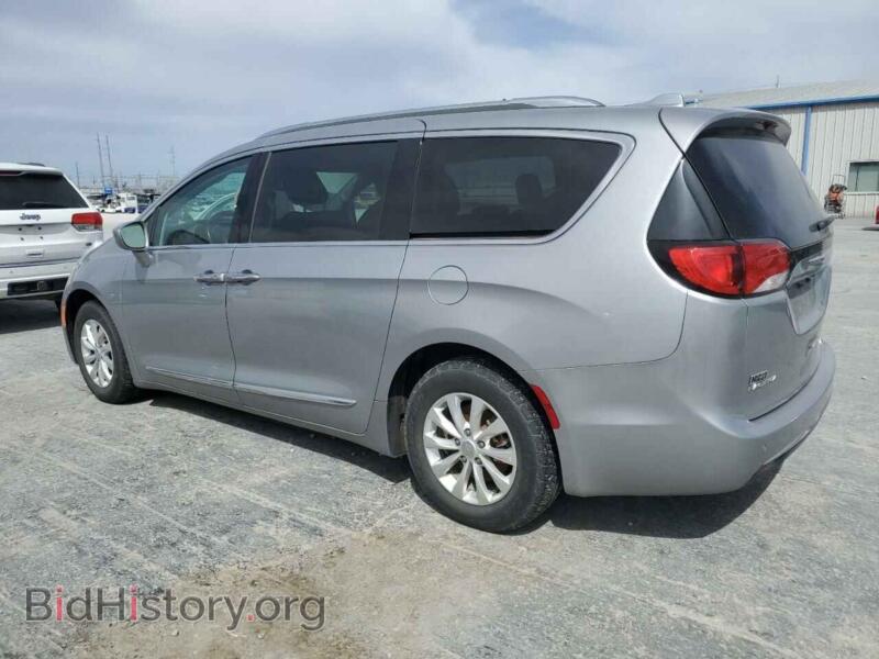 2018 Chrysler PACIFICA (VIN 2C4RC1BG2JR217233) — фото 2 из 13