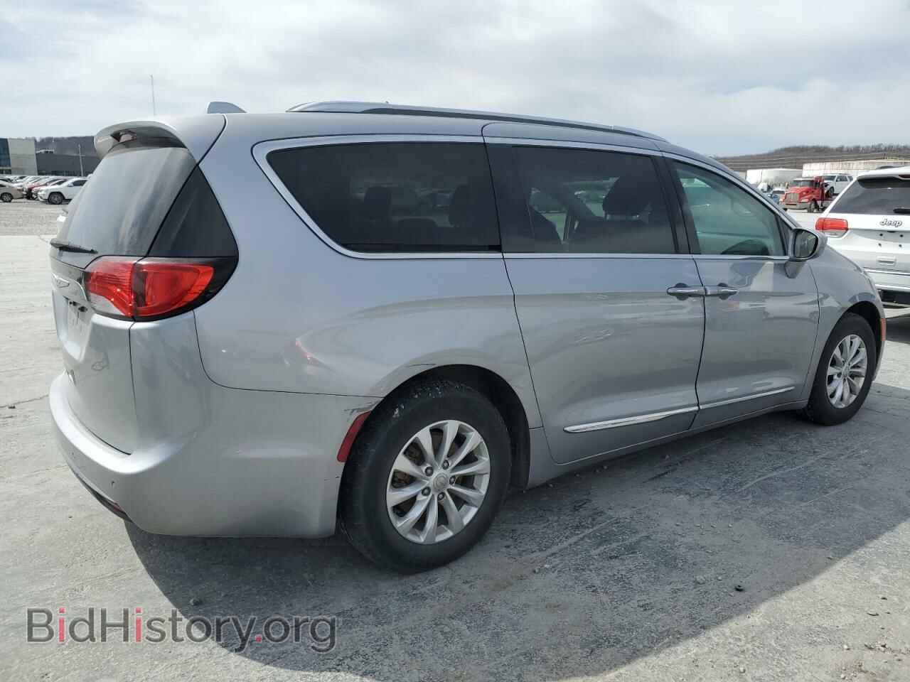 2018 CHRYSLER PACIFICA - VIN: 2C4RC1BG2JR217233 - Photo 3