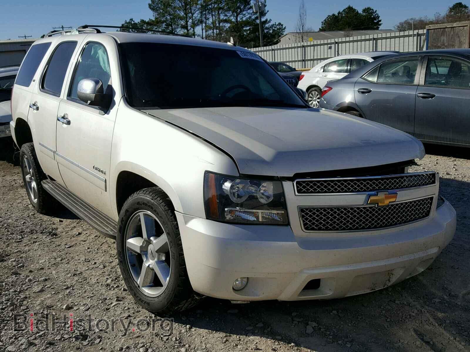 Фотография 1GNSCCE04BR398541 - CHEVROLET TAHOE 2011