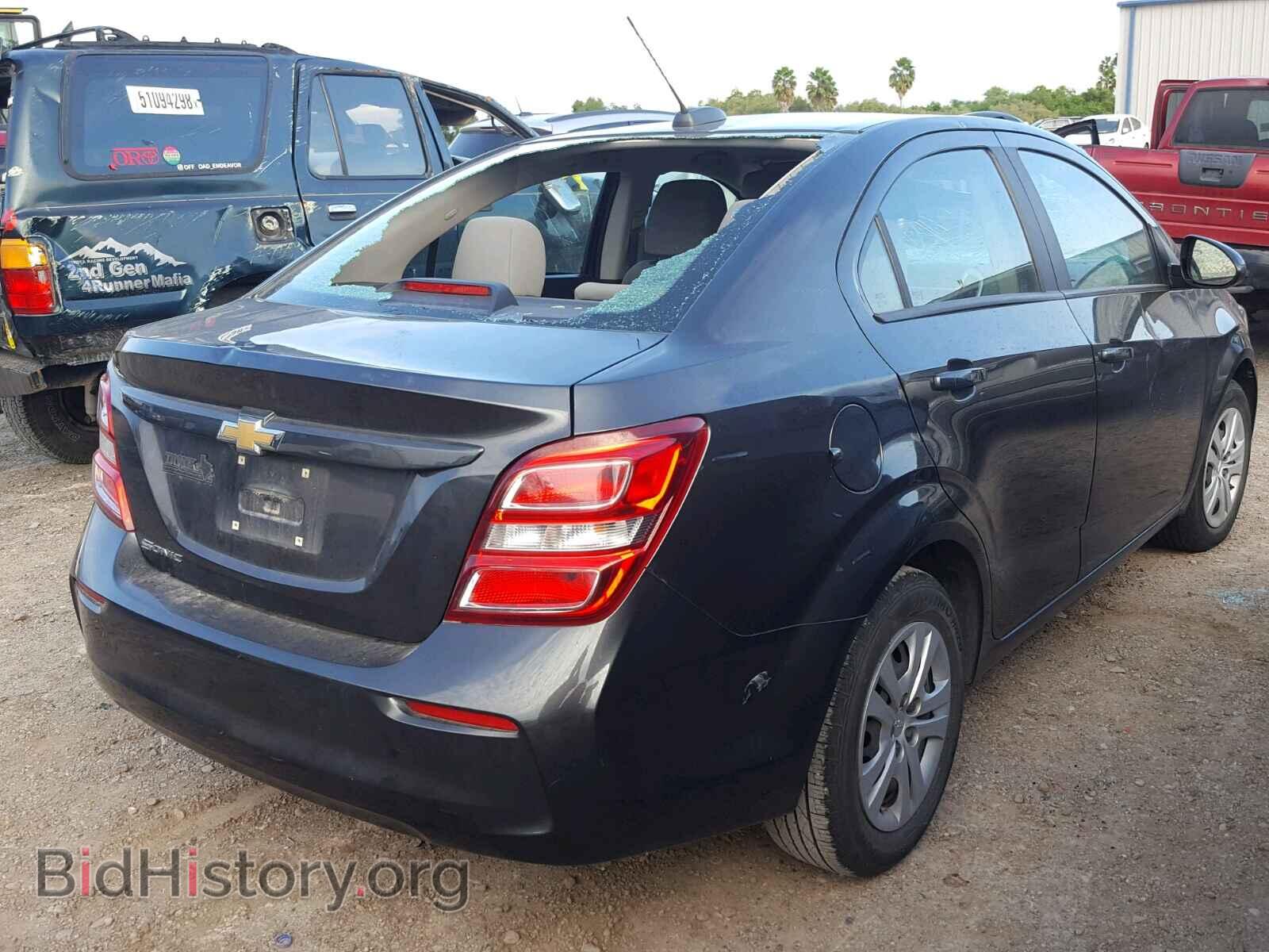 2017 CHEVROLET SONIC - VIN: 1G1JB5SH1H4150629 - Фото 4