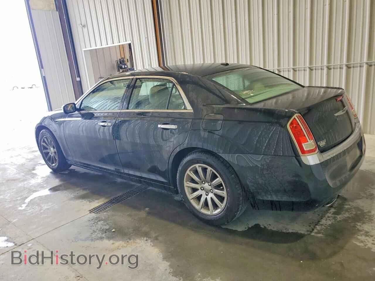 2013 CHRYSLER 300 - VIN: 2C3CCAETXDH580764 - Фото 2