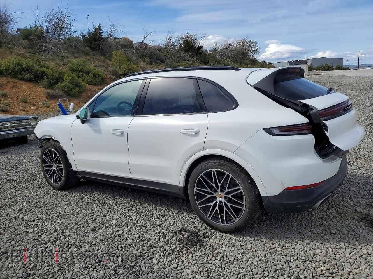 2024 PORSCHE CAYENNE - VIN: WP1AA2AY9RDA06613 - Photo 2