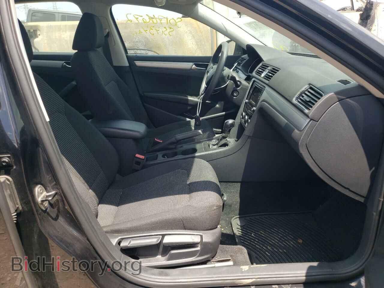 2017 VOLKSWAGEN PASSAT - VIN: 1VWAT7A38HC081432 - Фото 5