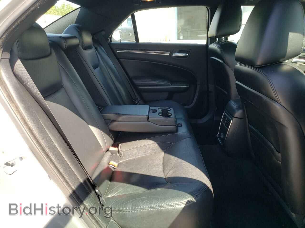 2011 CHRYSLER 300 - VIN: 2C3CA5CG5BH533772 - Фото 6