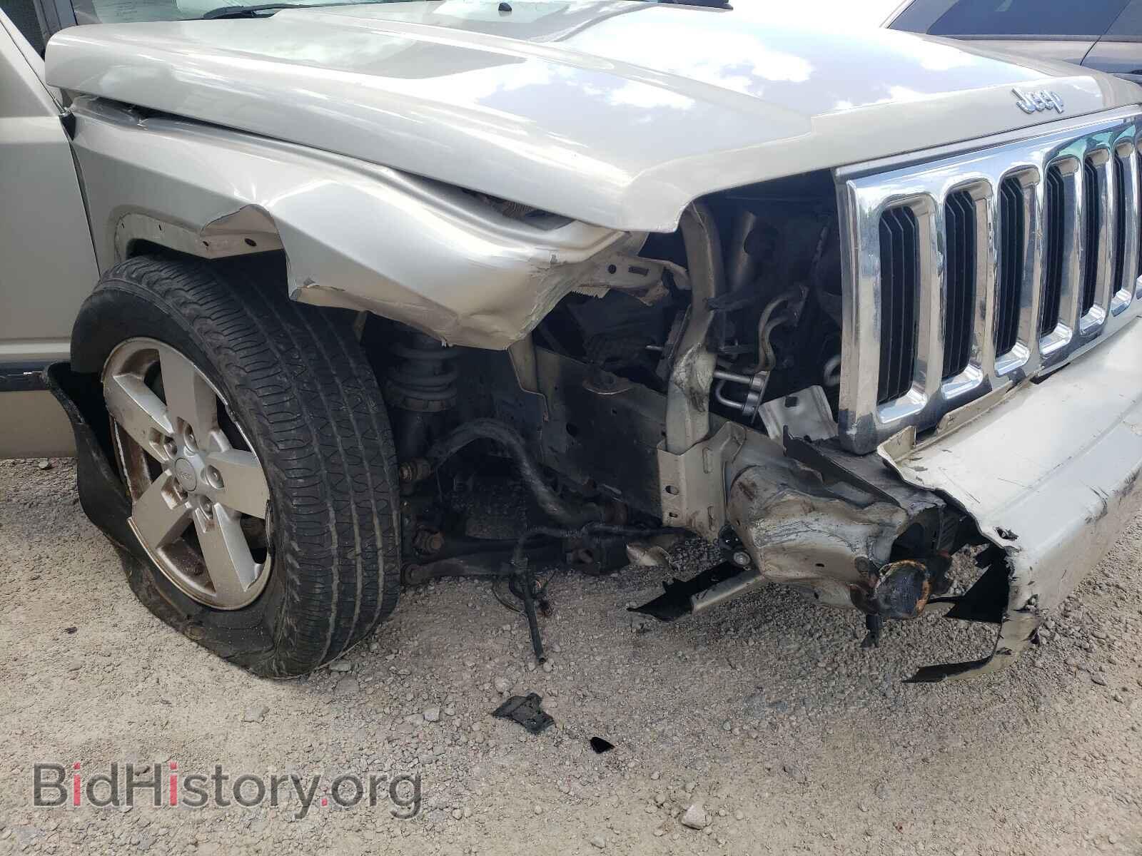 2007 JEEP COMMANDER - VIN: 1J8HH48K47C607738 - Photo 9