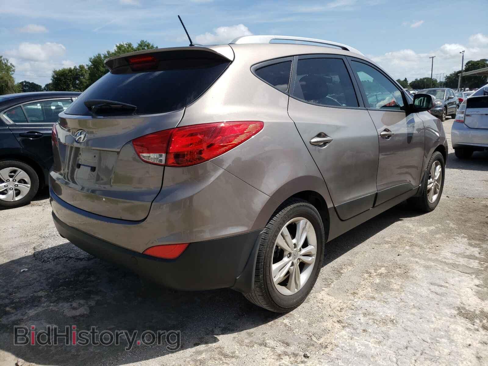 2013 HYUNDAI TUCSON - VIN: KM8JU3AC0DU546830 - Фото 4