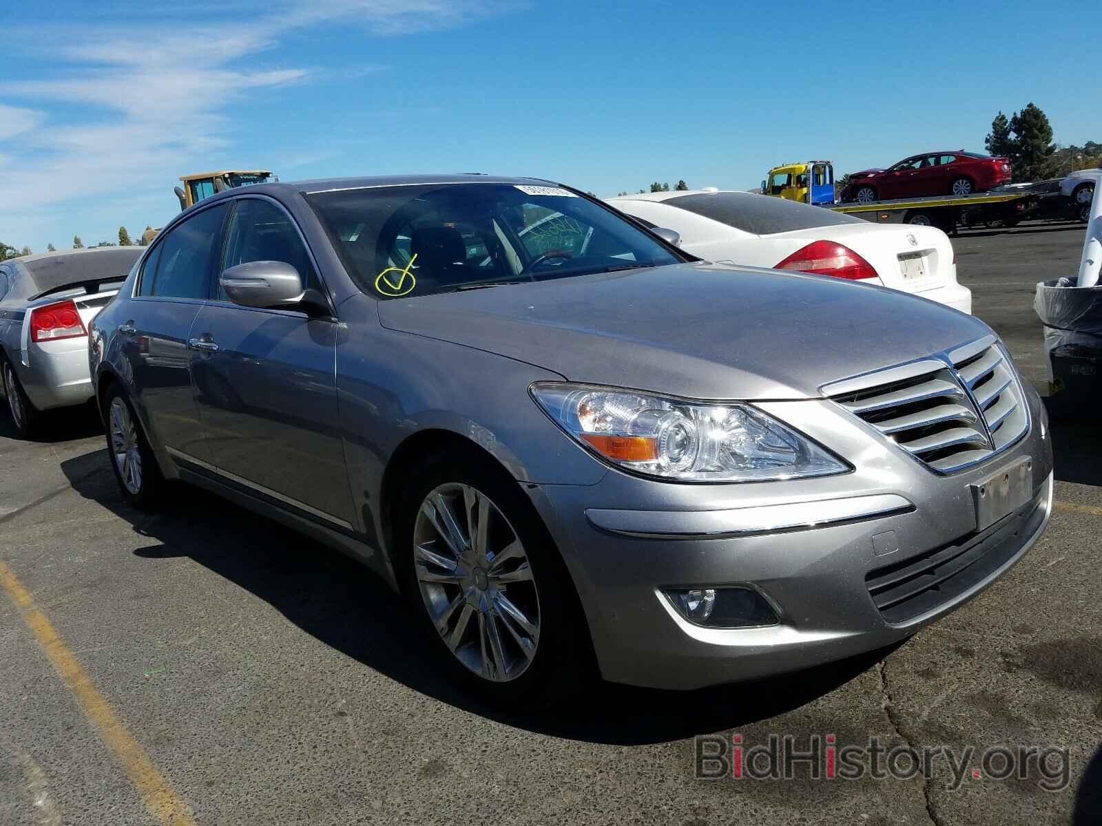 Photo KMHGC46F59U029651 - HYUNDAI GENESIS 2009