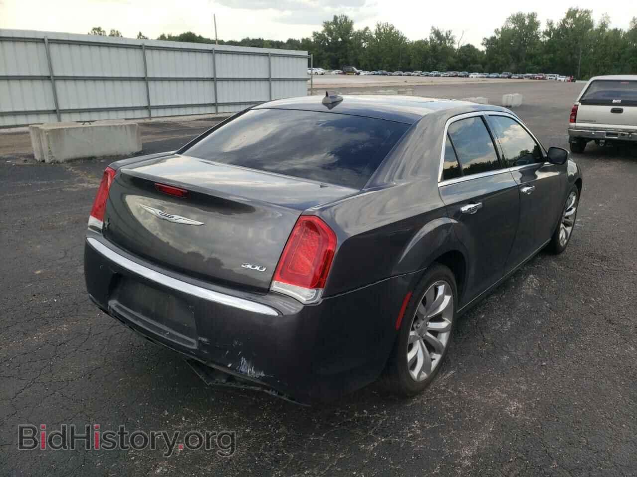 2019 CHRYSLER 300 - VIN: 2C3CCAEG8KH564708 - Photo 4