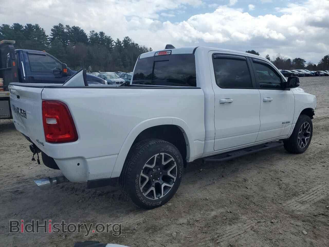 2025 RAM 1500 - VIN: 1C6SRFJP8SN546815 - Photo 3