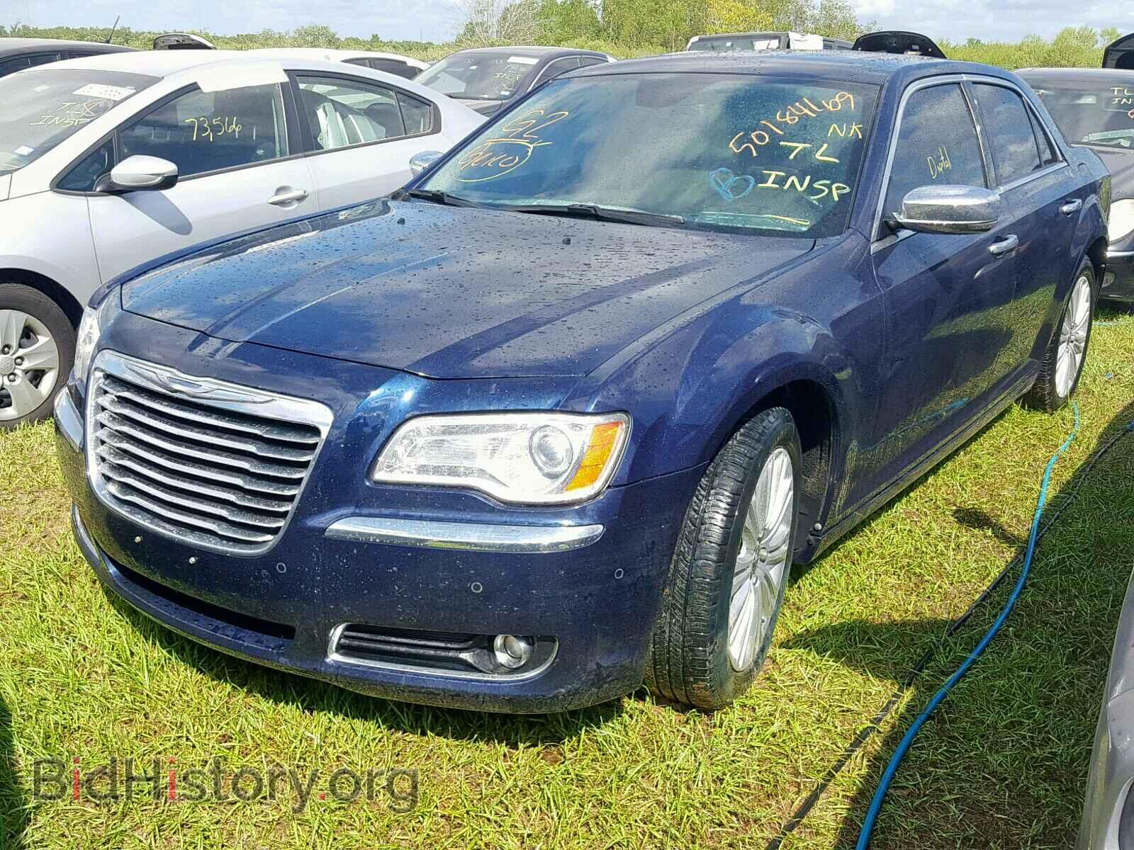 2014 CHRYSLER 300 - VIN: 2C3CCAKT0EH323926 - Фото 2