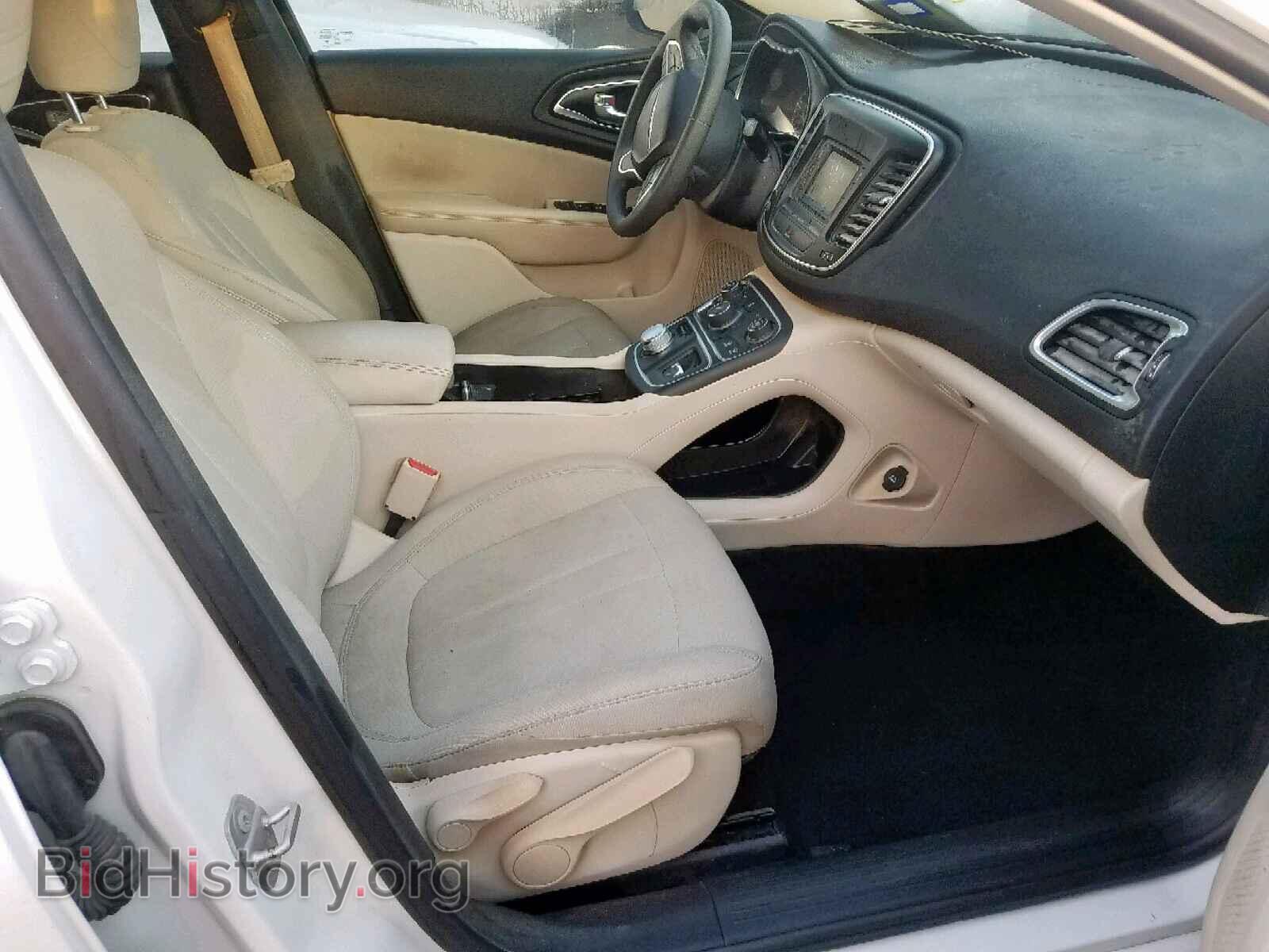 2016 CHRYSLER 200 - VIN: 1C3CCCABXGN137972 - Photo 5