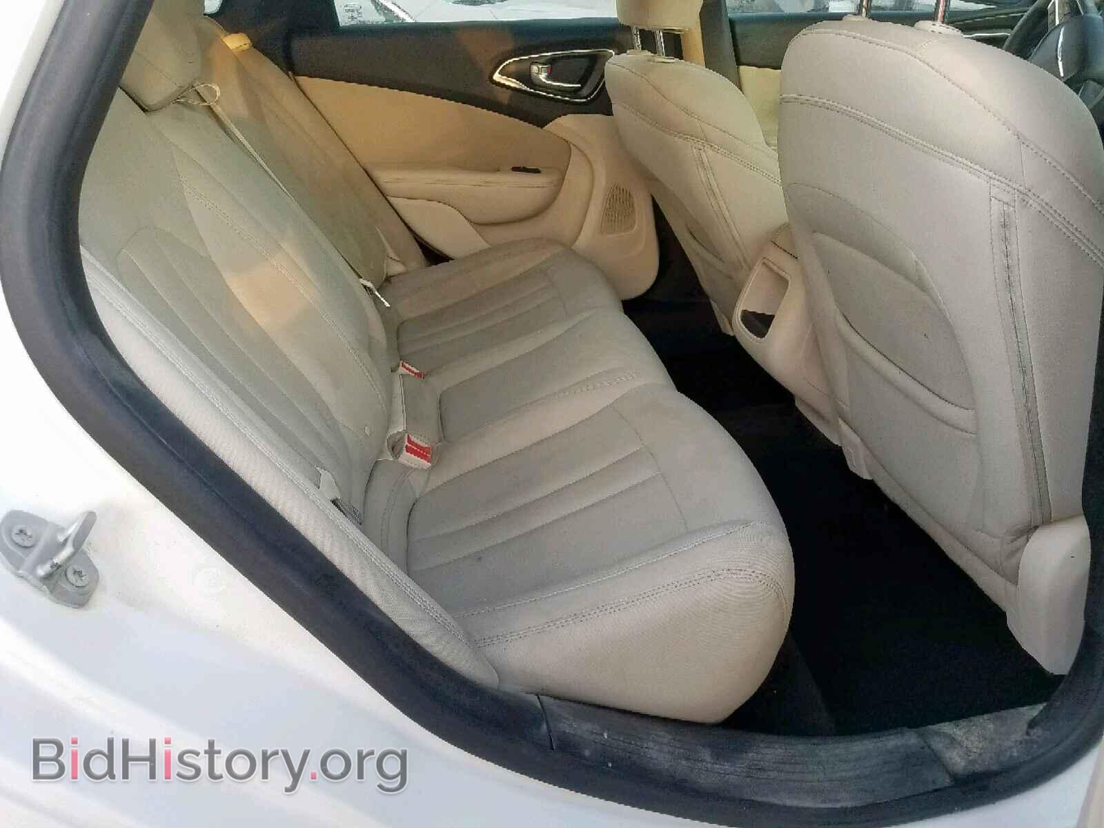2016 CHRYSLER 200 - VIN: 1C3CCCABXGN137972 - Photo 6