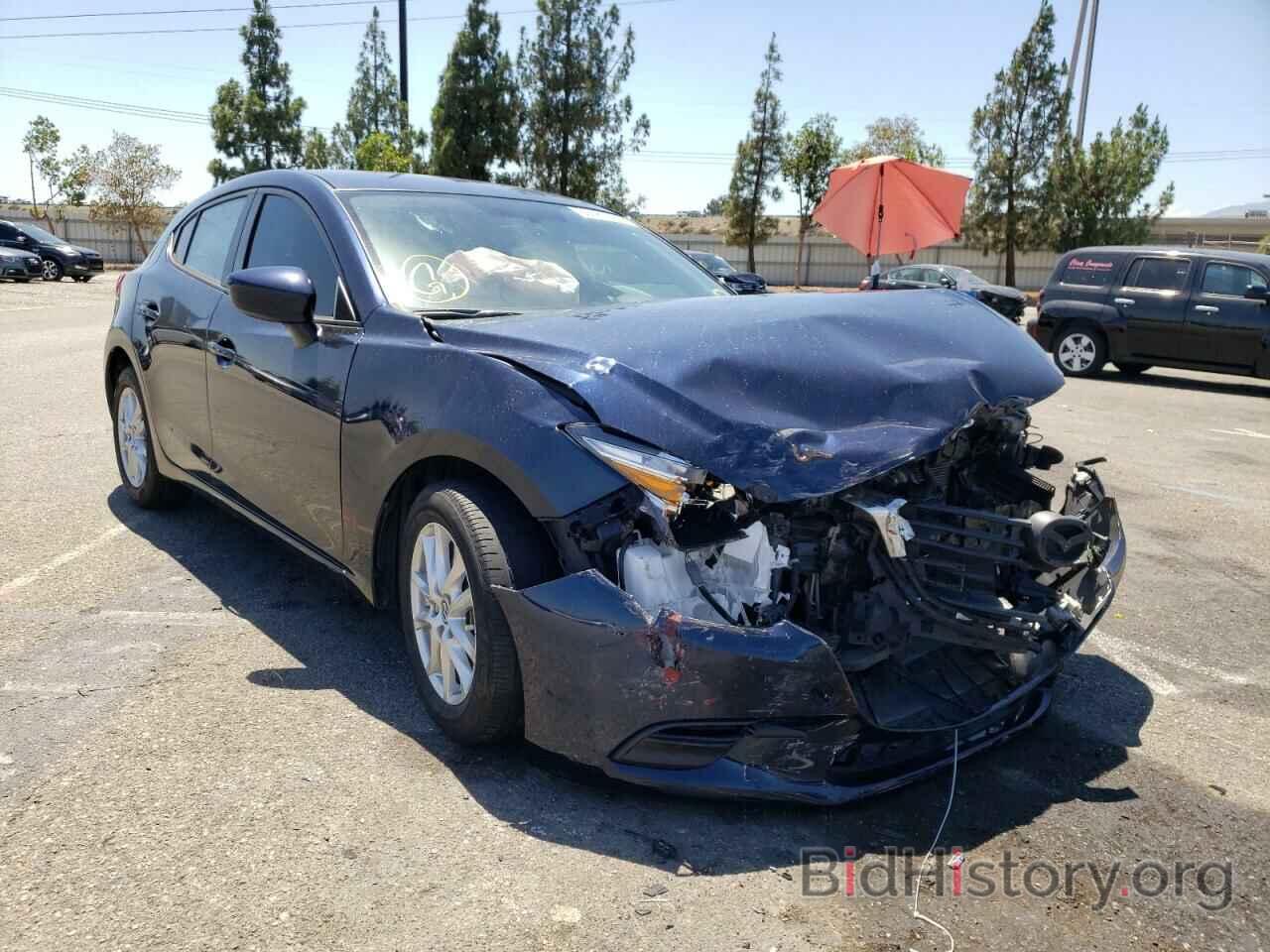 Photo 3MZBN1K7XHM140282 - MAZDA 3 2017