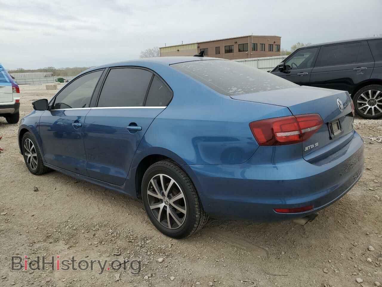 2017 VOLKSWAGEN JETTA - VIN: 3VWDB7AJ4HM374449 - Фото 2
