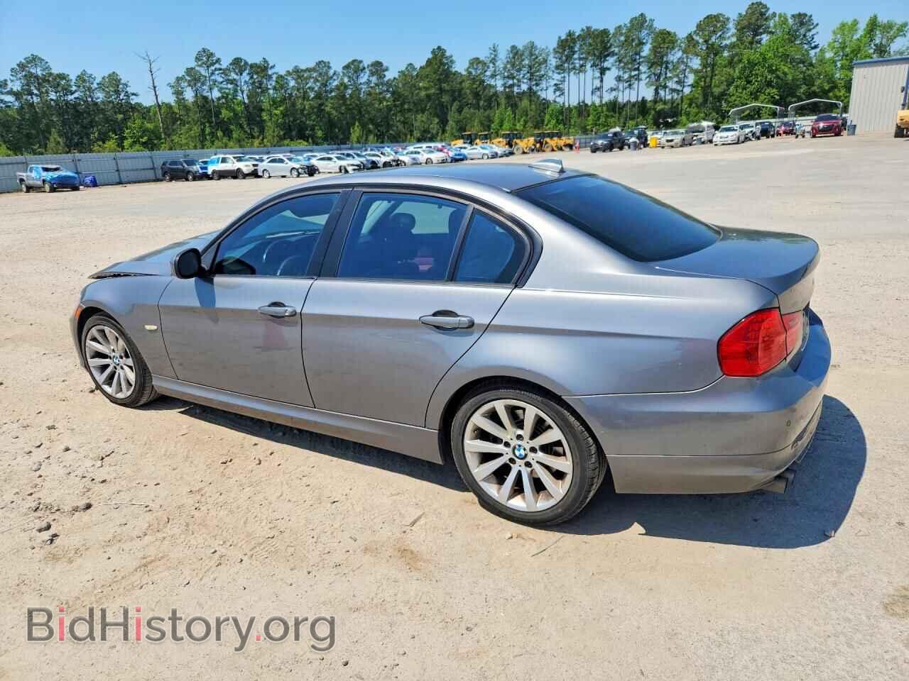 2011 BMW 3 SERIES - VIN: WBAPH7C57BE678576 - Фото 2