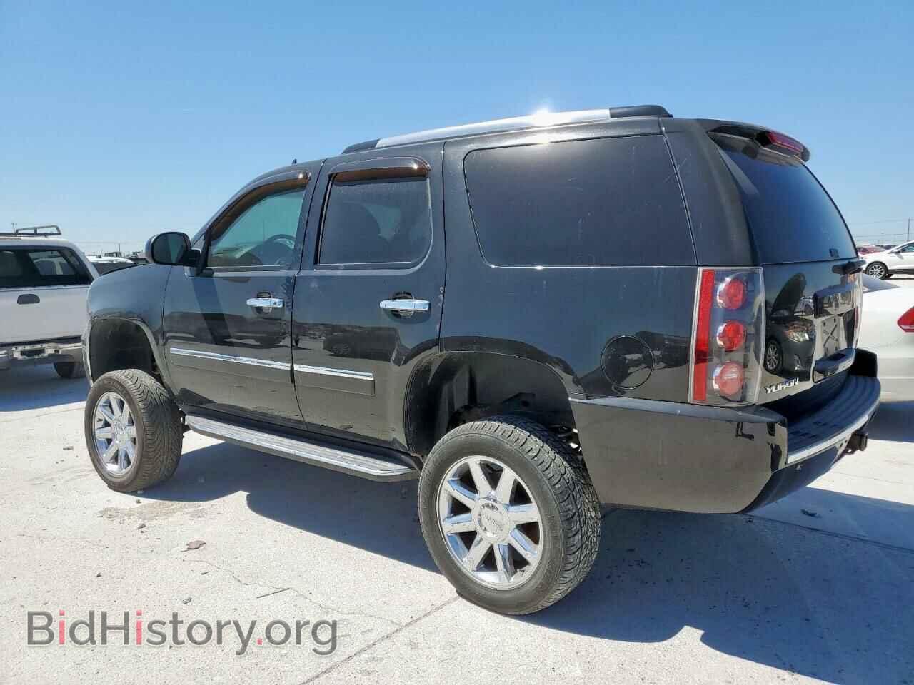2014 GMC YUKON - VIN: 1GKS2EEF2ER173989 - Photo 2