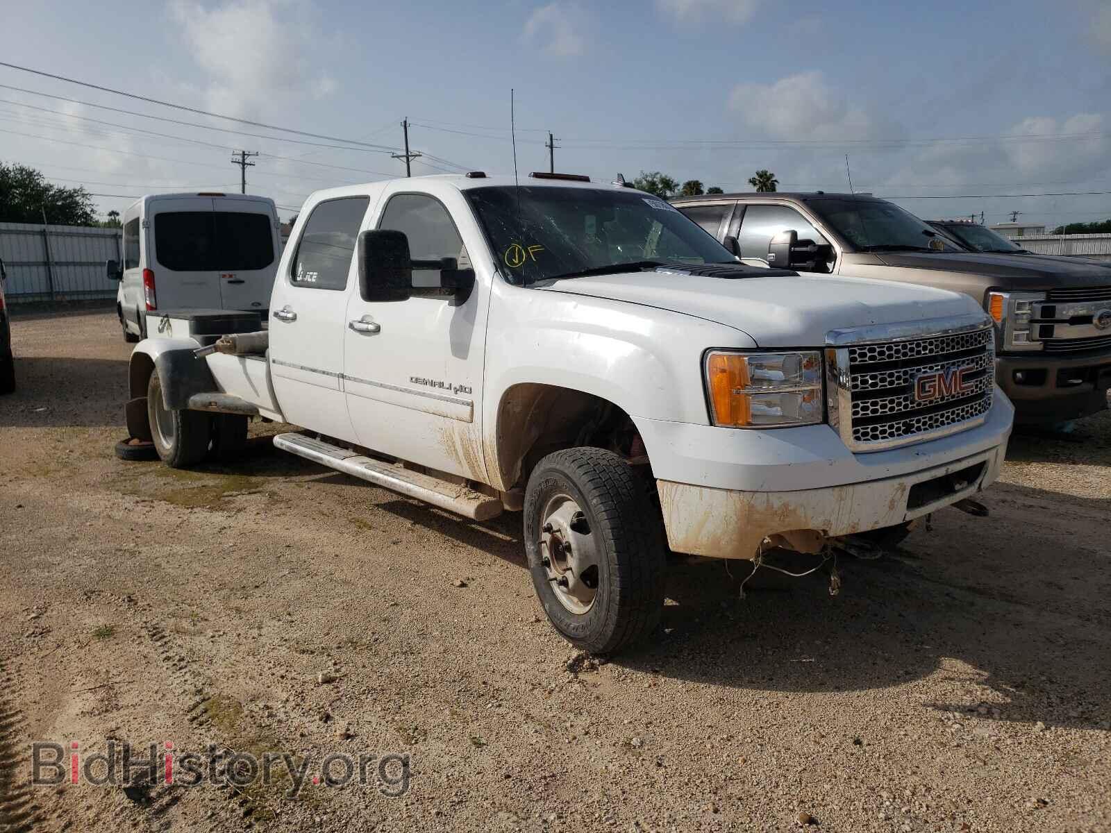 Photo 1GT426C83DF116375 - GMC SIERRA 2013
