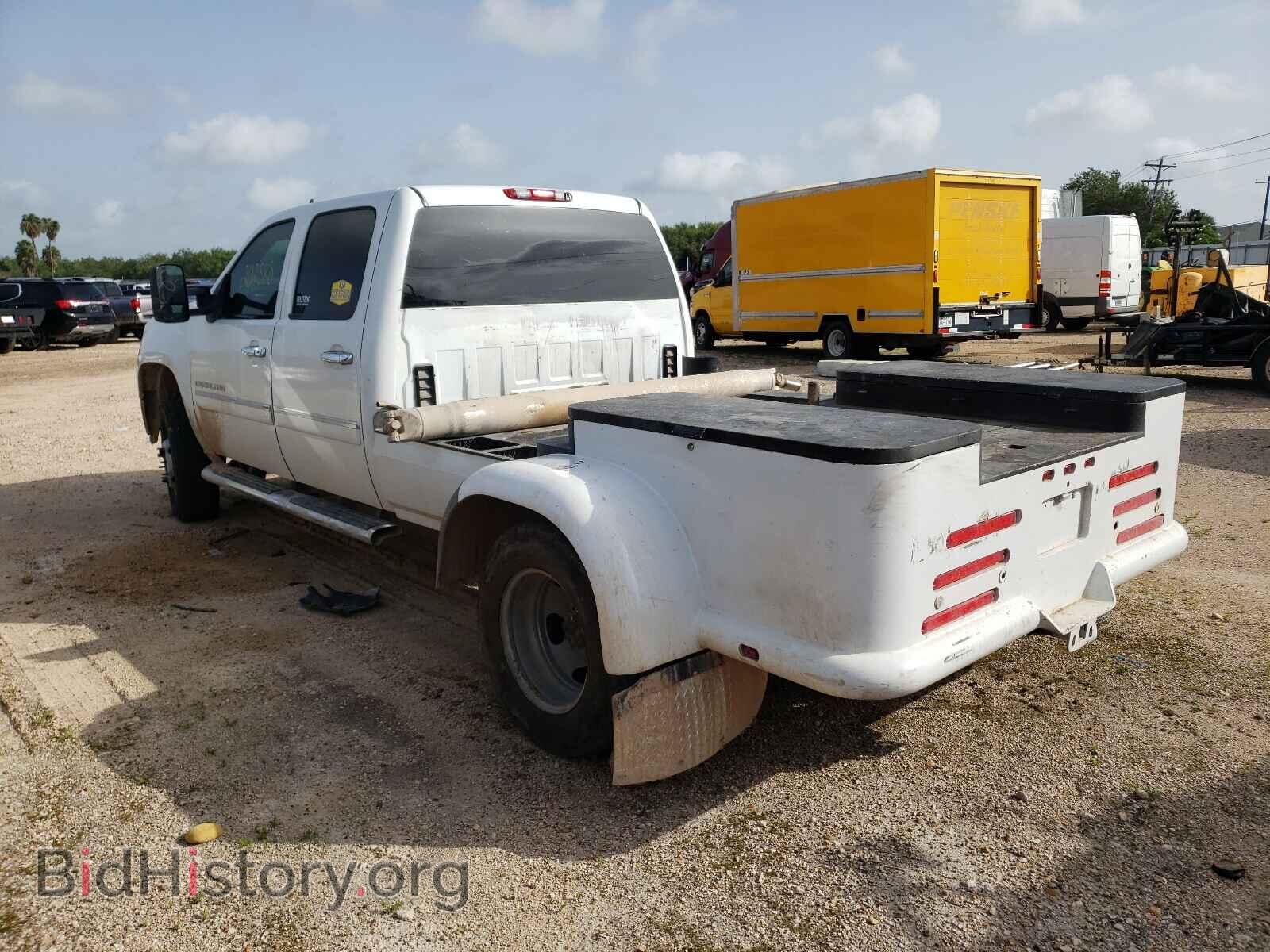 2013 GMC SIERRA - VIN: 1GT426C83DF116375 - Фото 3