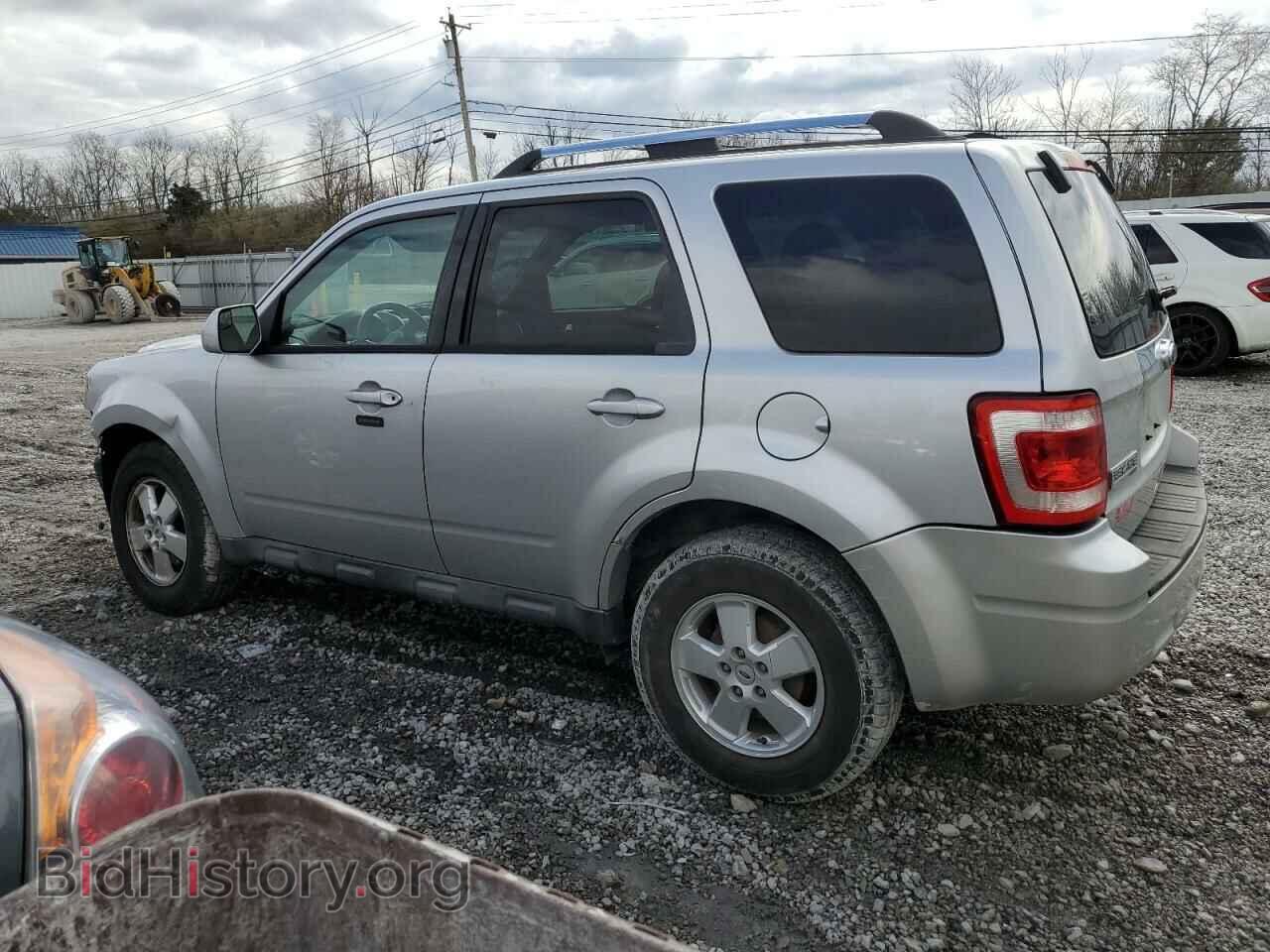2011 FORD ESCAPE - VIN: 1FMCU0E77BKA37976 - Фото 2
