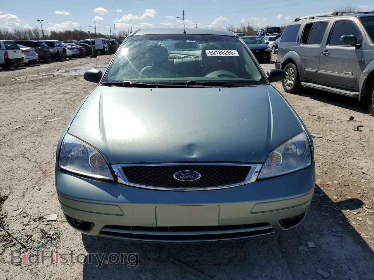 2005 FORD FOCUS - VIN: 1FAHP34N75W180609 - Фото 5
