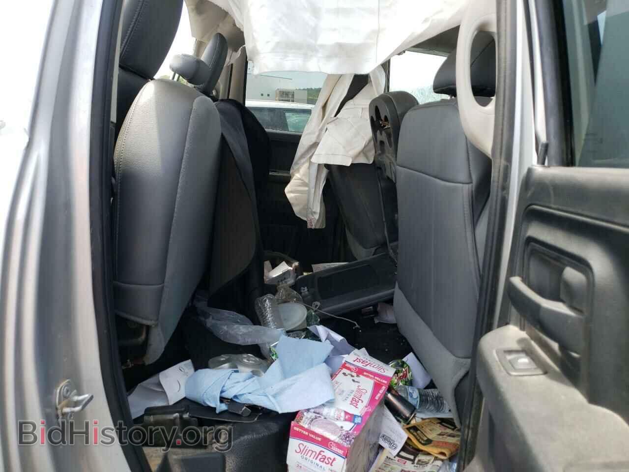 2018 RAM 1500 - VIN: 1C6RR6FG6JS330372 - Фото 6