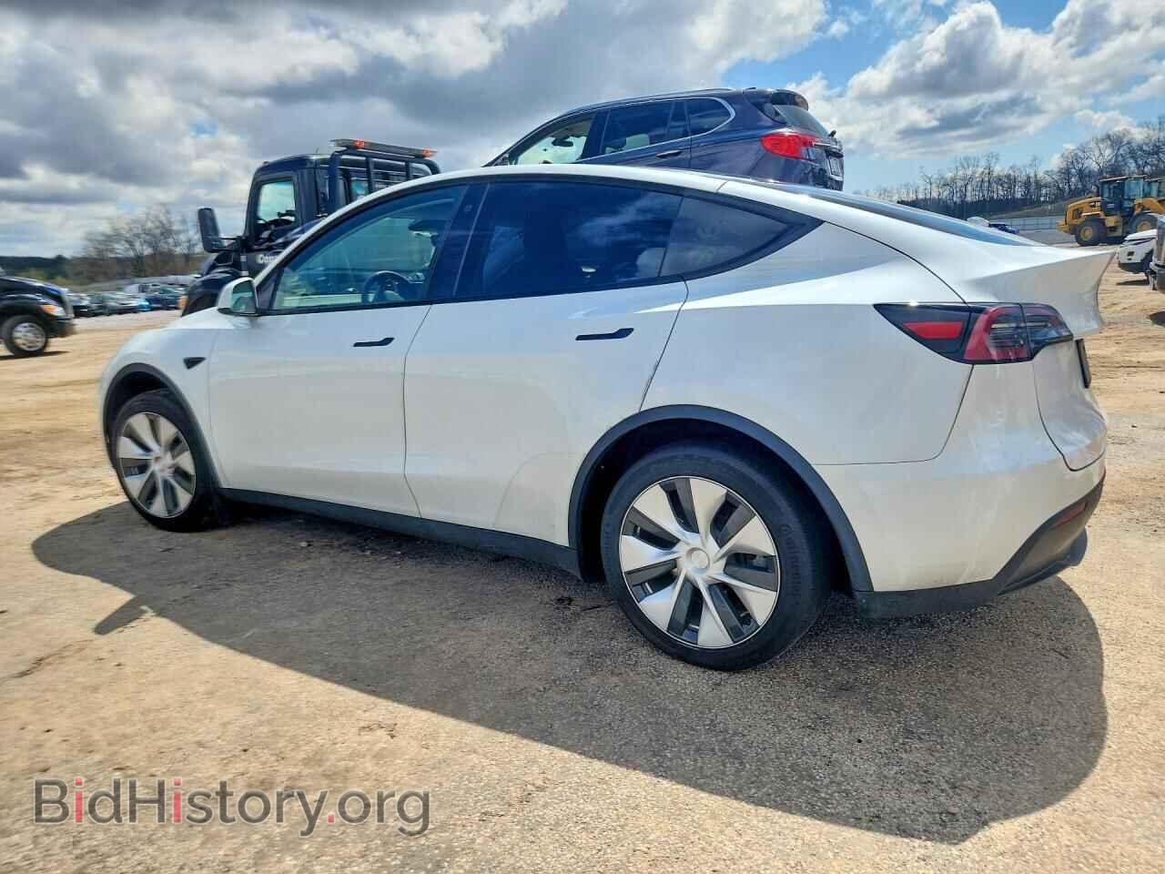 2023 TESLA MODEL Y - VIN: 7SAYGDEE7PF782192 - Фото 2