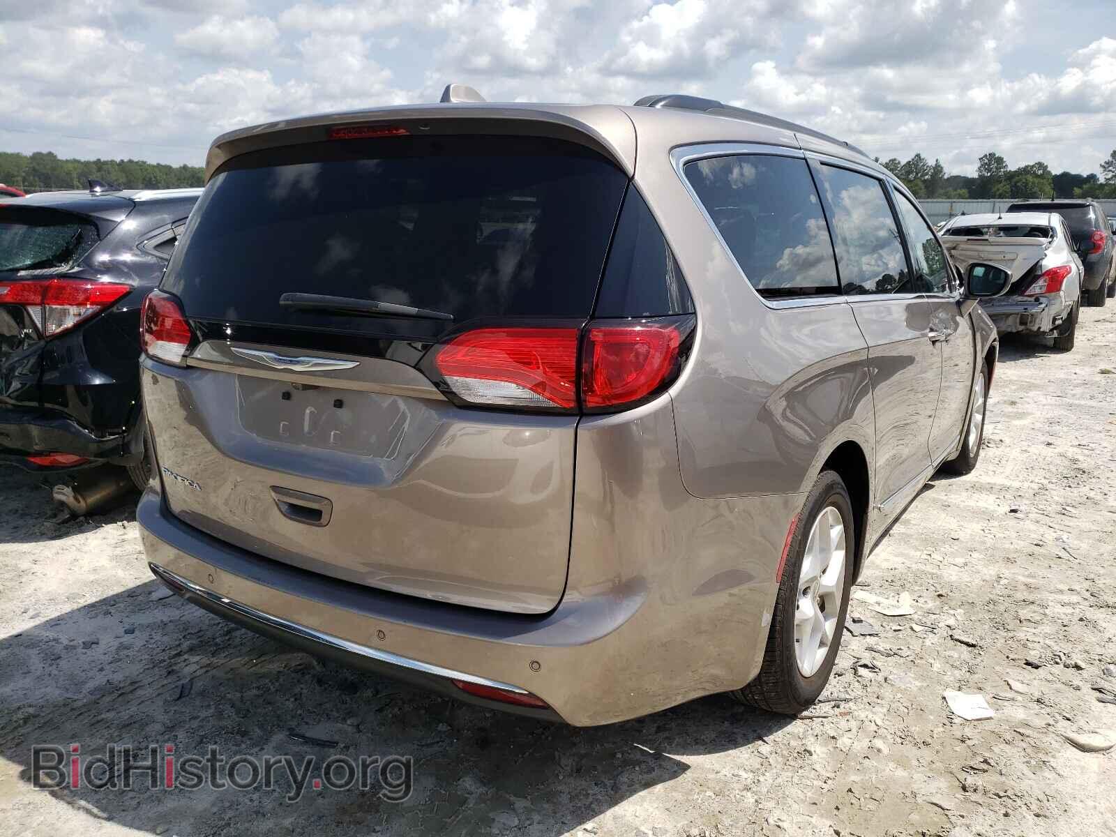 2017 CHRYSLER PACIFICA - VIN: 2C4RC1BG4HR668013 - Photo 4