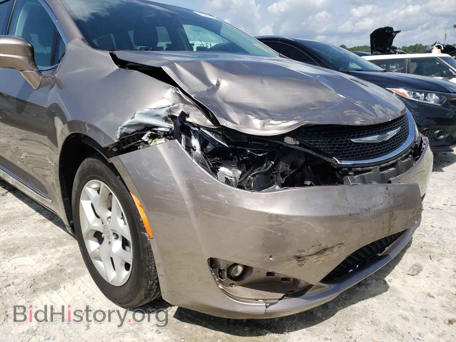 2017 CHRYSLER PACIFICA - VIN: 2C4RC1BG4HR668013 - Photo 9
