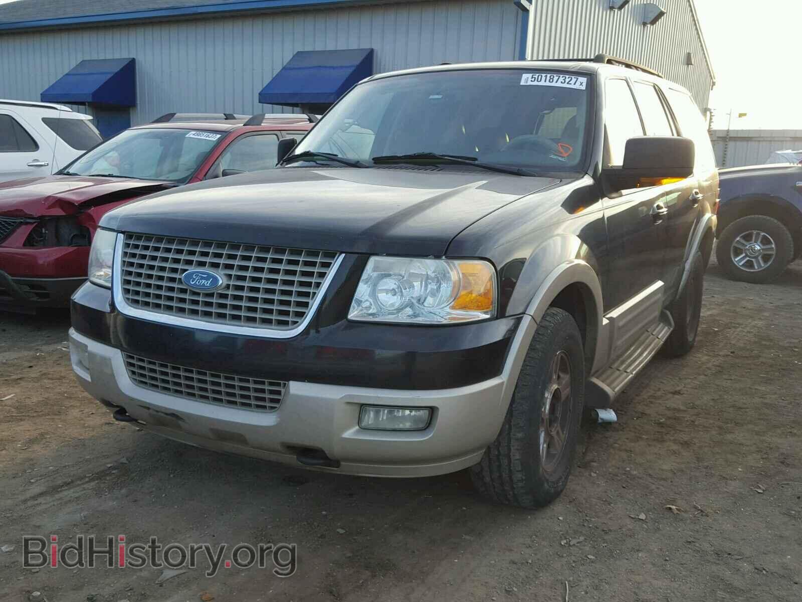 2005 FORD EXPEDITION - VIN: 1FMFU18525LA33555 - Фото 2