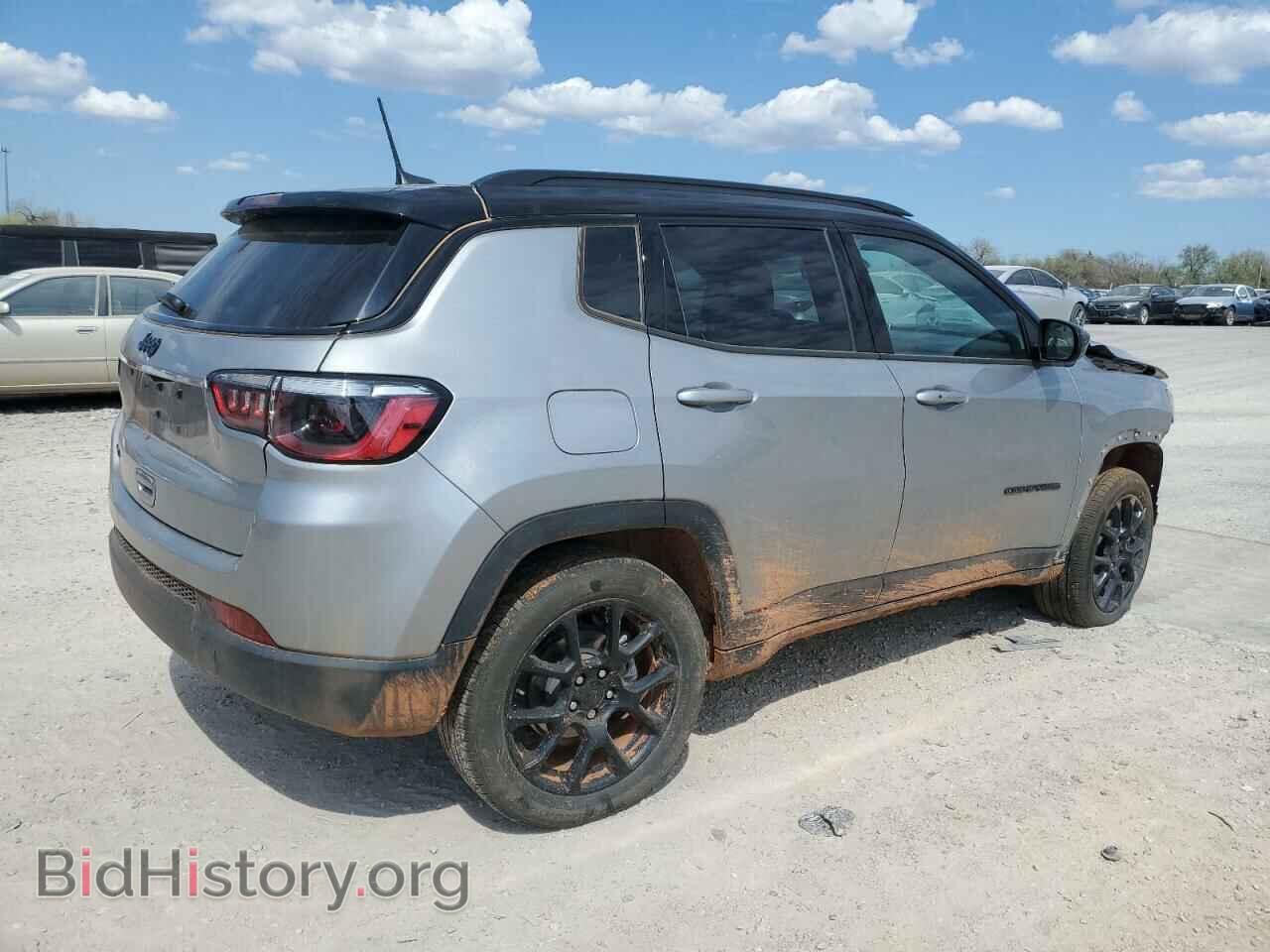 2024 JEEP COMPASS - VIN: 3C4NJDBN9RT588189 - Фото 3