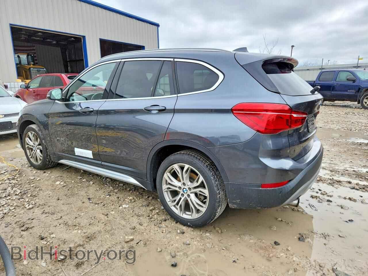 2017 BMW X1 - VIN: WBXHT3C34H5F76017 - Фото 2