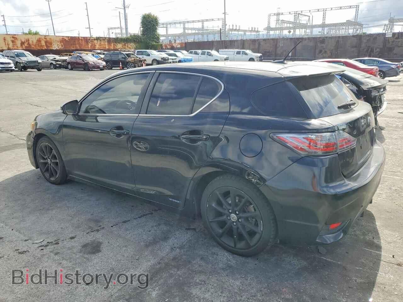 2011 LEXUS CT 200 - VIN: JTHKD5BH7B2016456 - Photo 2