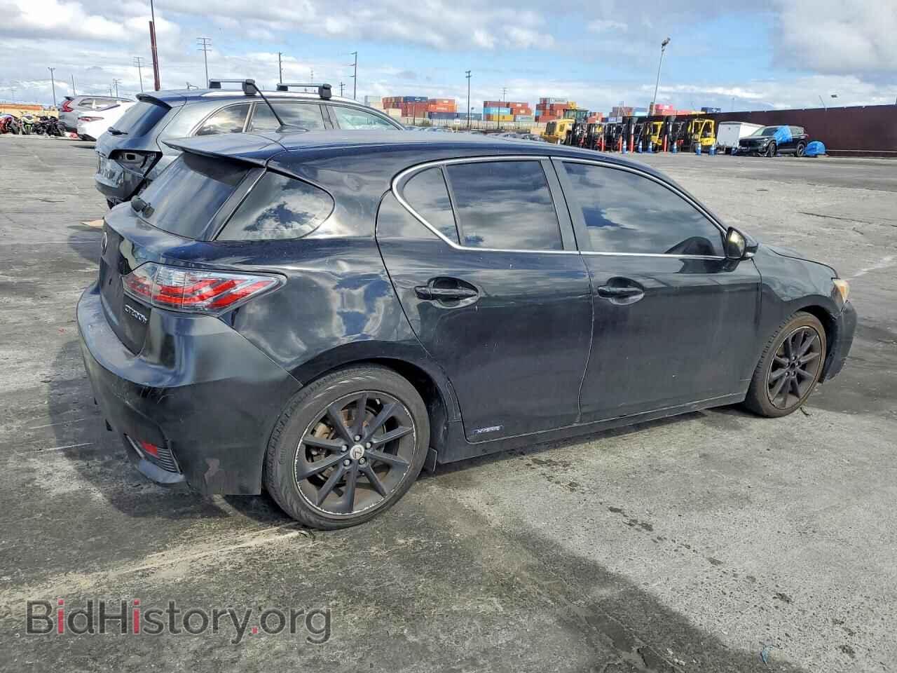 2011 LEXUS CT 200 - VIN: JTHKD5BH7B2016456 - Photo 3
