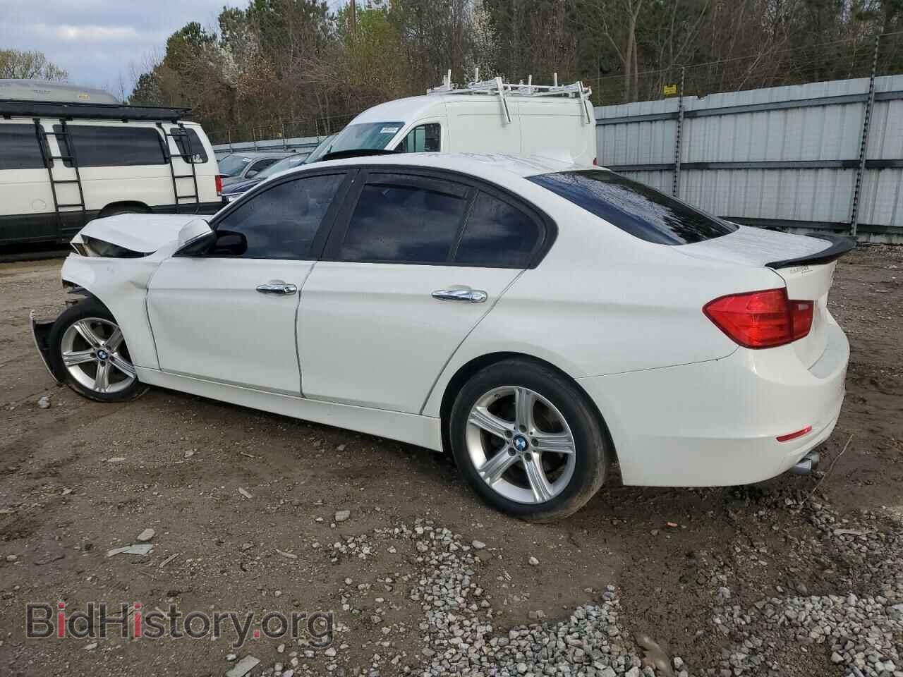 2013 BMW 3 SERIES - VIN: WBA3A5C53DF357140 - Фото 2